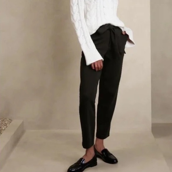 NWT Banana Republic Double Knit Tapered Pants with Belt Tie💕 - Picture 1 of 5
